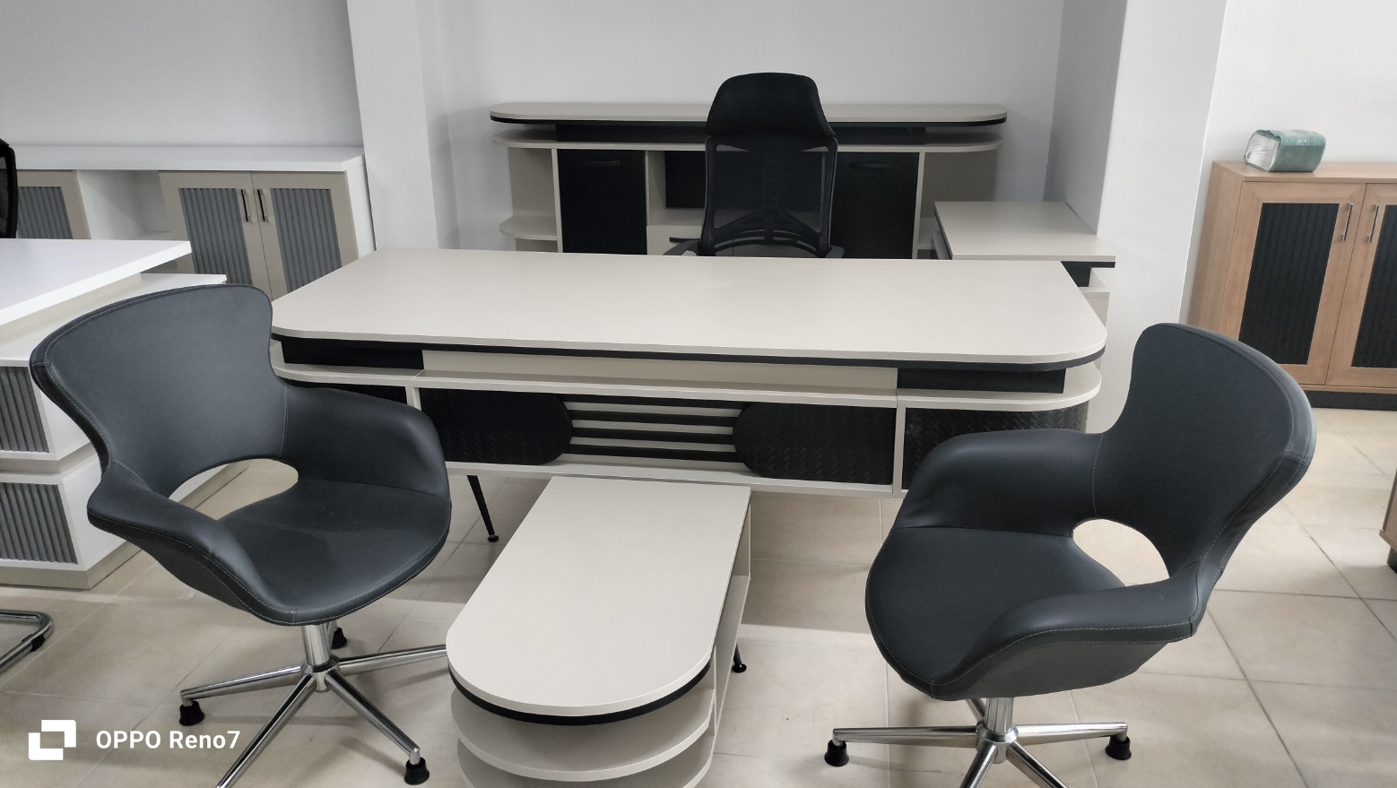 DEKOR BÜRO MOBİLYALARI 200X85 KUM BEJİ SİYAH YÖNETİCİ TAKIMI SIF - DEKOR BÜRO MOBİLYALARI