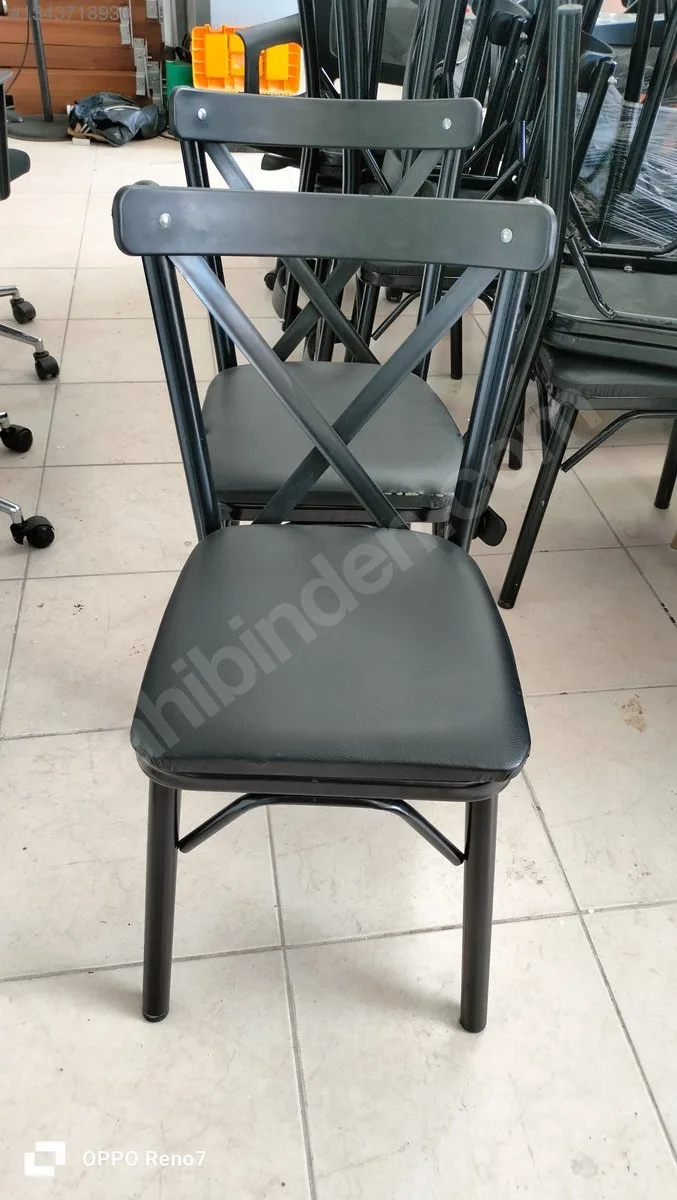 Siyah Çapraz Sırtlı Sandalye İkinci El